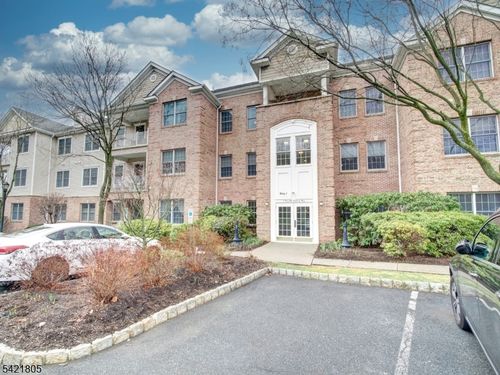 9 Zachary Way, Mount Arlington, NJ, 07856-2322 | Card Image