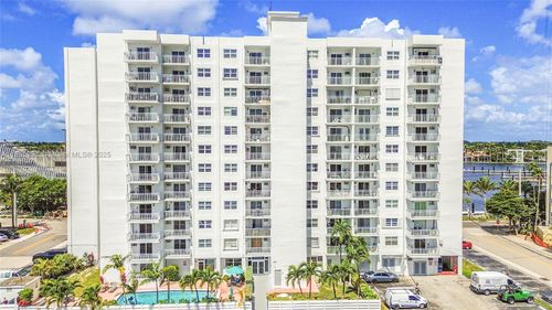 apt-208-200 S Birch Rd, Fort Lauderdale, FL, 33316-1534 | Card Image