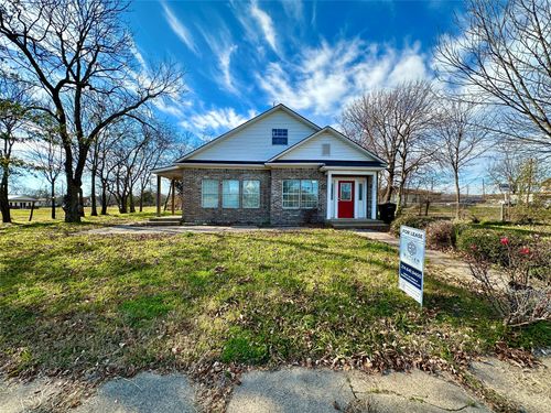 214 S 4th St, Wills Point, TX, 75169-2635 | Card Image