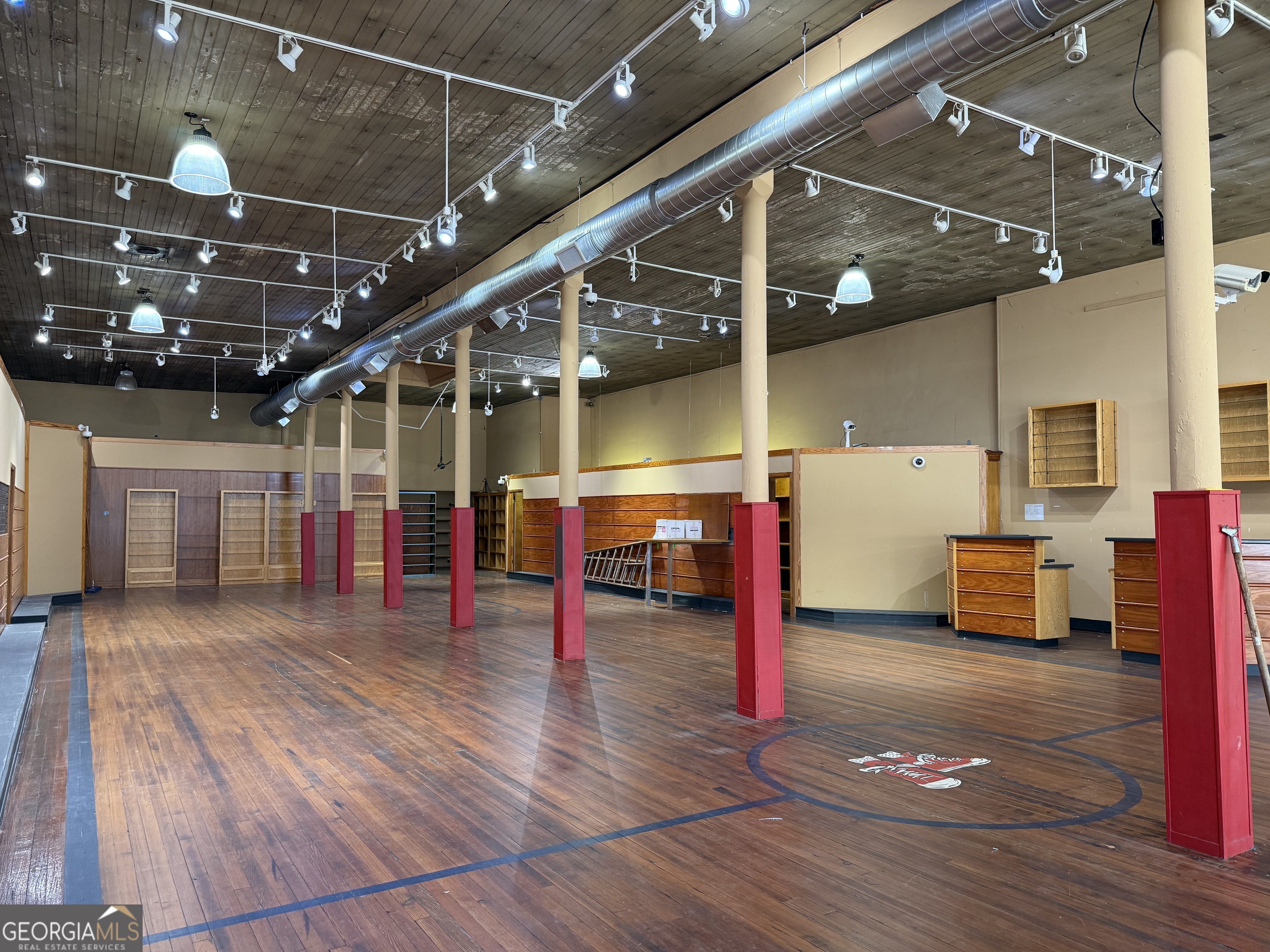 Commercial Lease in West Point 5