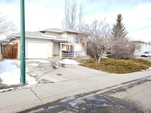 81 Ojibwa Road W, Lethbridge, AB, T1K5K9 | Card Image