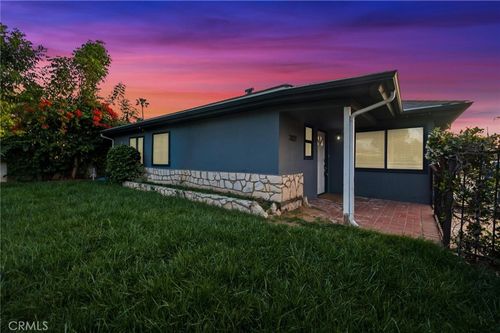 7027 Gloria Ave, Van Nuys, CA, 91406-6494 | Card Image