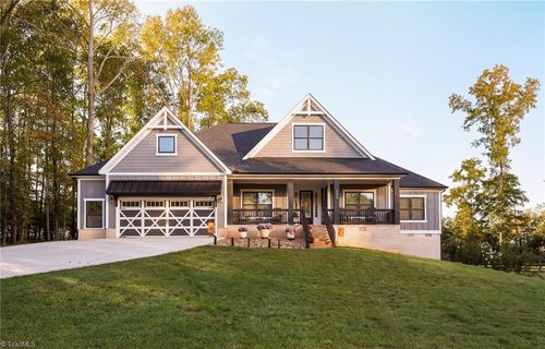 295 Rhode Island Ct, Mocksville, NC, 27028-5199 | Card Image