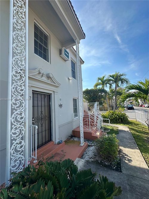 apt-4-430 76th St, Miami Beach, FL, 33141-2300 | Card Image