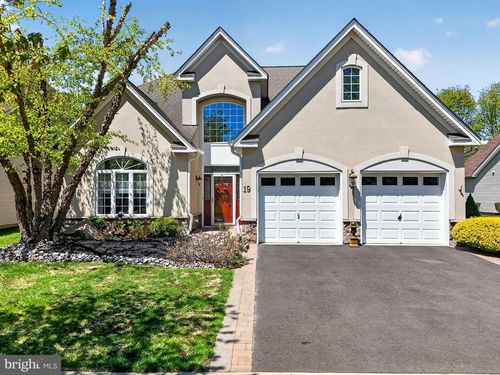 19 Monte Carlo Dr, Hamilton, NJ, 08691-3738 | Card Image