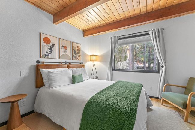 41605 Swan Dr, House other with 3 bedrooms, 2 bathrooms and 2 parking in Big Bear Lake CA | Image 11