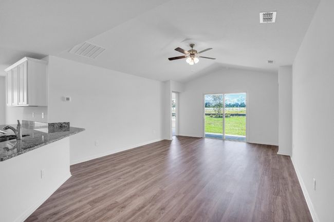 37119 Whippoorwill Ct, Home with 3 bedrooms, 2 bathrooms and null parking in Hilliard FL | Image 10