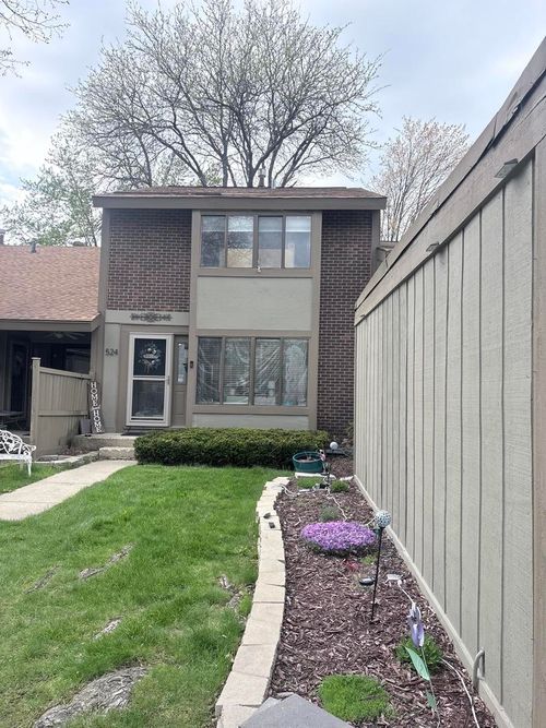 524 Yosemite Ct, Roselle, IL, 60172-1212 | Card Image