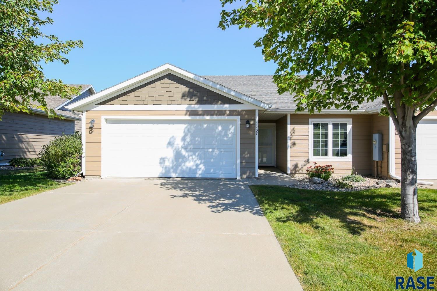 Lalley Ln, Sioux Falls, SD 57107