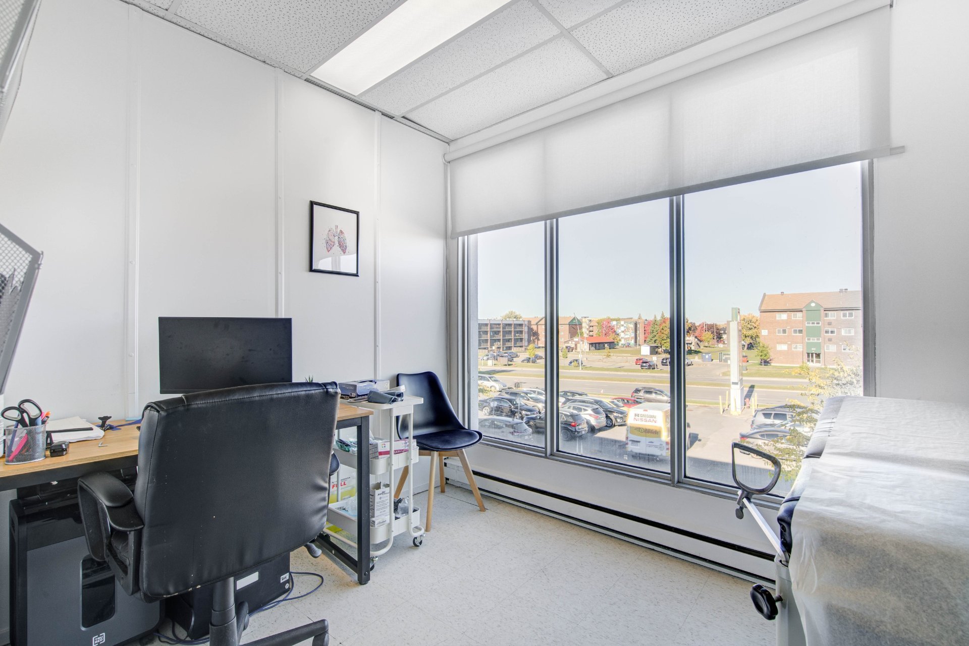 Commercial Lease in Laval (Chomedey) 4