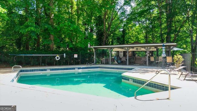 UNIT-7 - 5141 Roswell Rd, Condo with 2 bedrooms, 1 bathrooms and 1 parking in Sandy Springs GA | Image 20