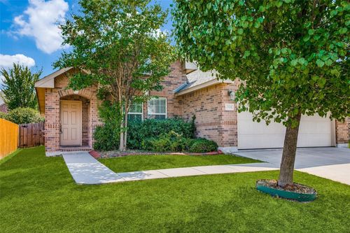 2324 Loreto Dr, Fort Worth, TX, 76177-7283 | Card Image