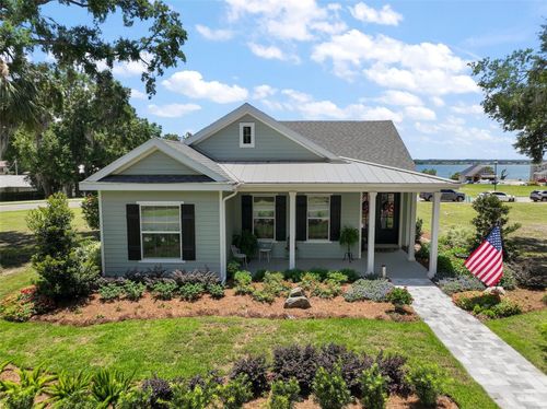 622 W 11th Ave, MOUNT DORA, FL, 32757-3720 | Card Image