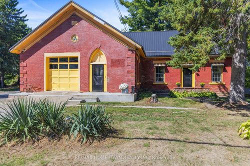 1554 County Rd 2, Front Yonge, ON, K0E1R0 | Card Image