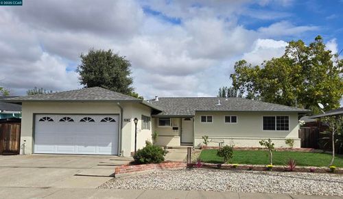 4081 Salem St, Concord, CA, 94521-1715 | Card Image