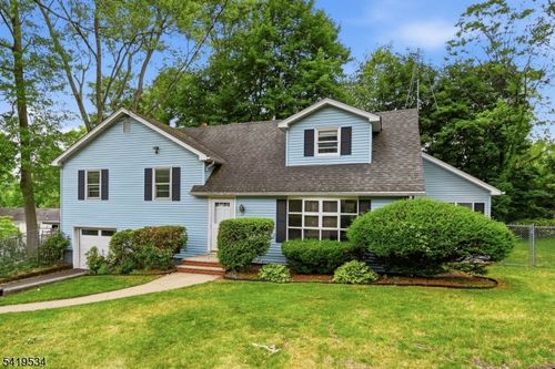 27 Knollwood Rd, Morristown, NJ, 07960-5948 | Card Image