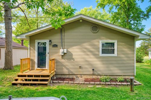 4591 Parker Dr, Howell, MI, 48843-8048 | Card Image