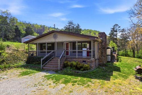 2381 Classic Way, Powell, TN, 37849-2757 | Card Image
