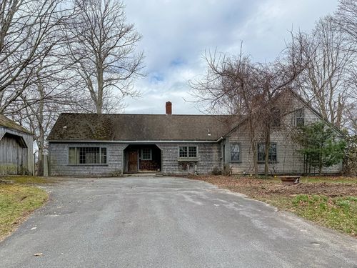 2 Country Club Dr, Halifax, MA, 02338-2243 | Card Image