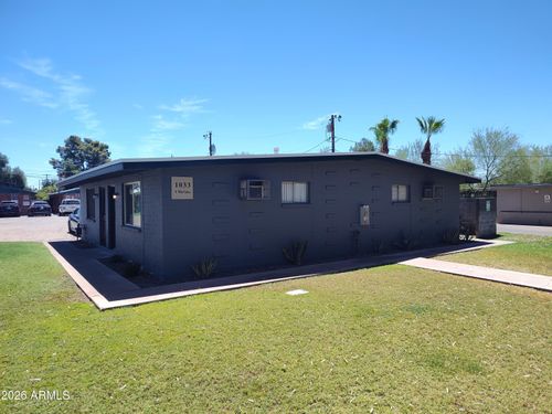 1033 S Mariana St, Tempe, AZ, 85281-4174 | Card Image