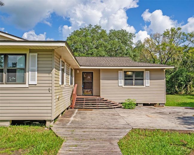 9465 County Road 946a, House other with 4 bedrooms, 2 bathrooms and null parking in Brazoria TX | Image 3