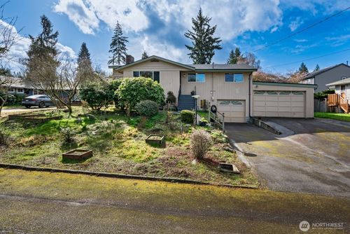 2315 N 171st Street, Shoreline, WA, 98133 | Card Image