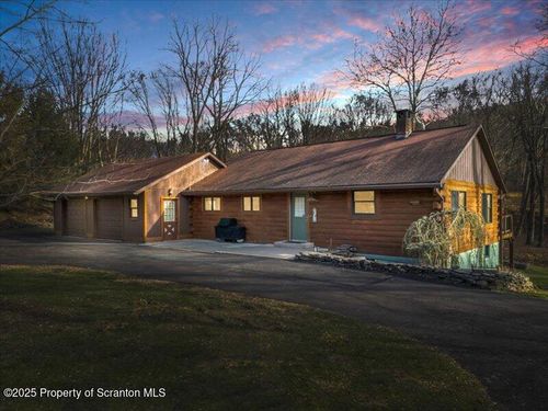 1338 Whites Ferry Rd, FALLS, PA, 18615-7982 | Card Image