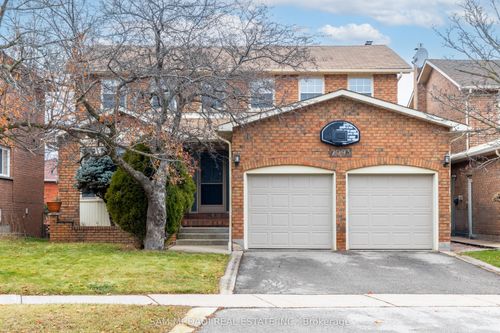 2093 The Chase, Mississauga, ON, L5M3B8 | Card Image