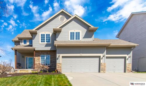19330 H Street, Omaha, NE, 68135 | Card Image