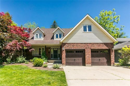 1774 Old Mill Rd, Kitchener, ON, N2P1Z5 | Card Image