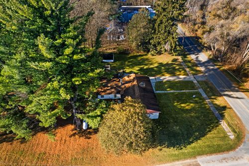 245 Millbrook Rd, Blanchard, MI, 49310-9664 | Card Image