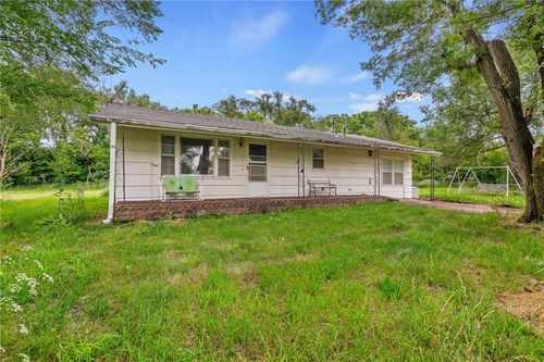 21455 S Moonlight Rd, Gardner, KS, 66030-9565 | Card Image