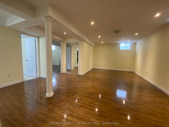 71 Vanderpool Cres, House other with 7 bedrooms, 5 bathrooms and 4 parking in Brampton ON | Image 46