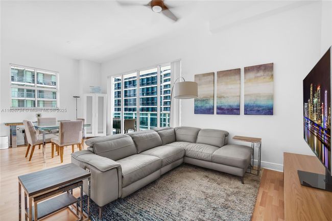 APT-2401 - 1250 S Miami Ave, Condo with 2 bedrooms, 2 bathrooms and null parking in Miami FL | Image 4