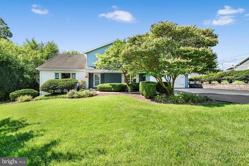 30 W Elm St, CONESTOGA, PA, 17516-9725 | Card Image