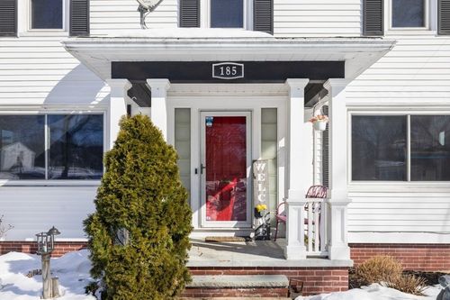 185 Pulaski St, West Warwick, RI, 02893-5227 | Card Image