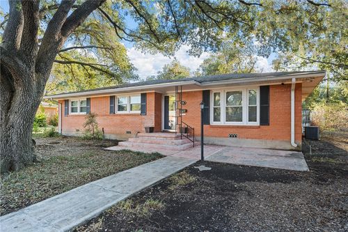 2416 N 49th Street, Waco, TX, 76710 | Card Image