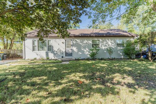 1 Wander Way, Lake In The Hills, IL, 60156-1335 | Card Image