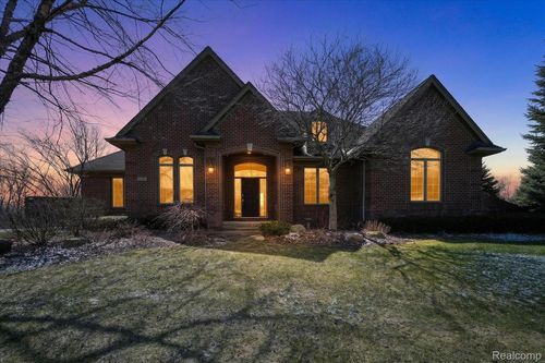 2591 Overbrook, Highland, MI, 48357-4234 | Card Image