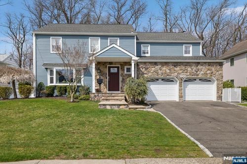 41-92 Rys Ter, Fair Lawn, NJ, 07410-5803 | Card Image