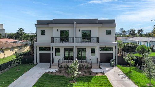 828 Ne 14th St, Fort Lauderdale, FL, 33304-1213 | Card Image