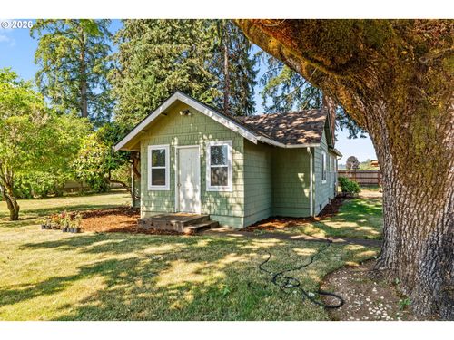 90798 Alvadore Rd, Junction City, OR, 97448-9585 | Card Image