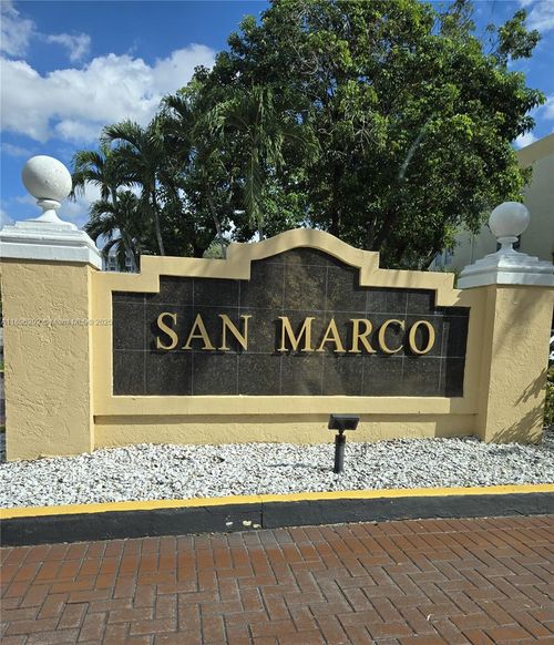 apt-304-8860 Fontainebleau Blvd, Miami, FL, 33172-4439 | Card Image