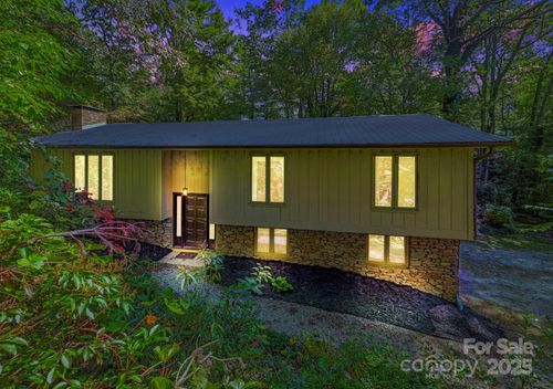 100 Greenbriar Ave, Flat Rock, NC, 28731-8739 | Card Image