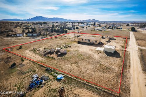 765 Johnson Ln, Chino Valley, AZ, 86323-6225 | Card Image