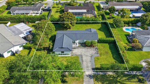 0-8161 Sw 104th St, Miami, FL, 33156-3634 | Card Image