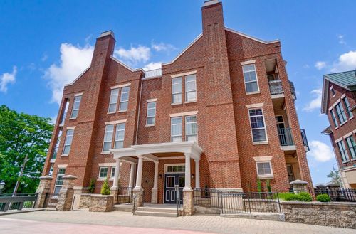 252 Stetson St, Cincinnati, OH, 45219-7300 | Card Image