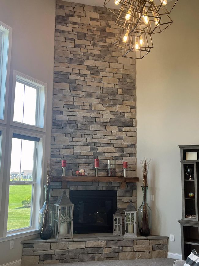 Floor-to-ceiling stone FP | Image 13