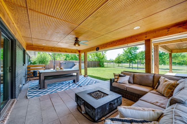 Huge covered patio! | Image 24