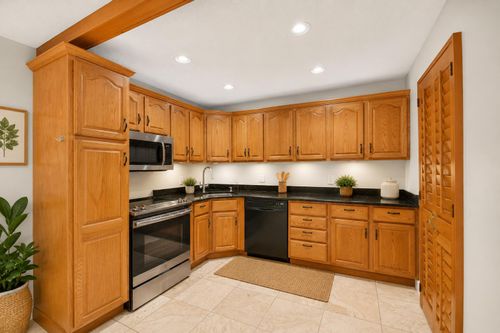 d2-511 Shady Pine Way, Greenacres, FL, 33415-8996 | Card Image